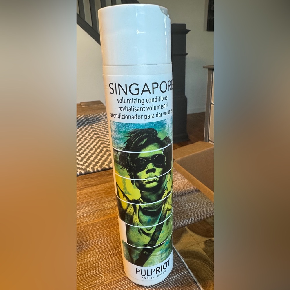 Volumizing Conditioner - Green and White